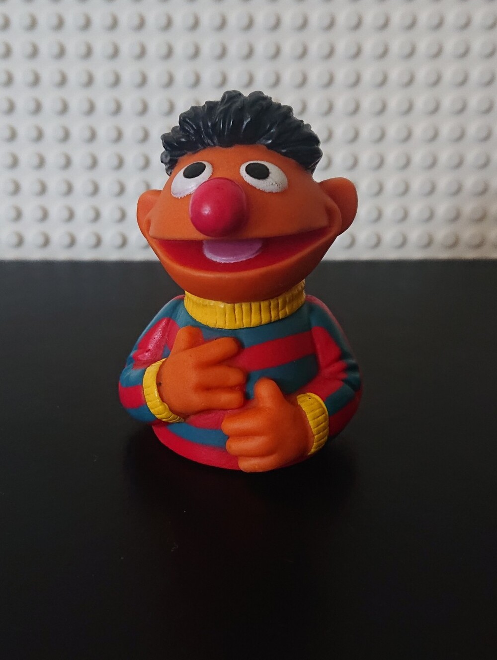 Jim Henson Sesame Street - Ernie 2.5" Half Figure - Soft Plastic Bath Toy